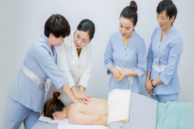 朵樂母嬰加盟 高級催乳師的專業(yè)賦能與創(chuàng)業(yè)機(jī)遇